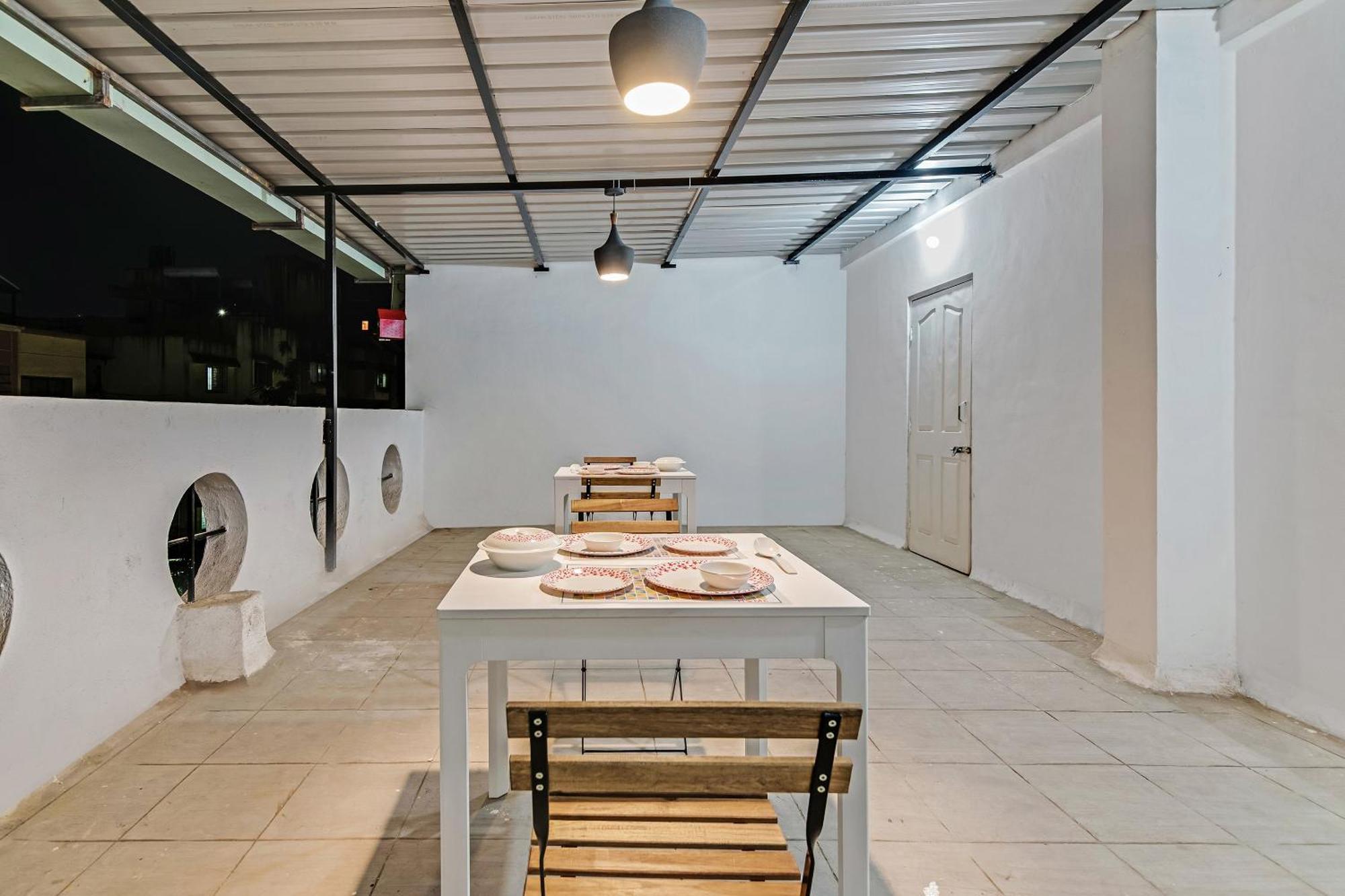 Super Hotel O Saraswati Niwas Vadgaon Budruk Πούνε Εξωτερικό φωτογραφία